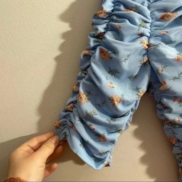 Zara Blue Tulle Flower Print V Neck Blouse 0003/416 - Picture 5 of 6